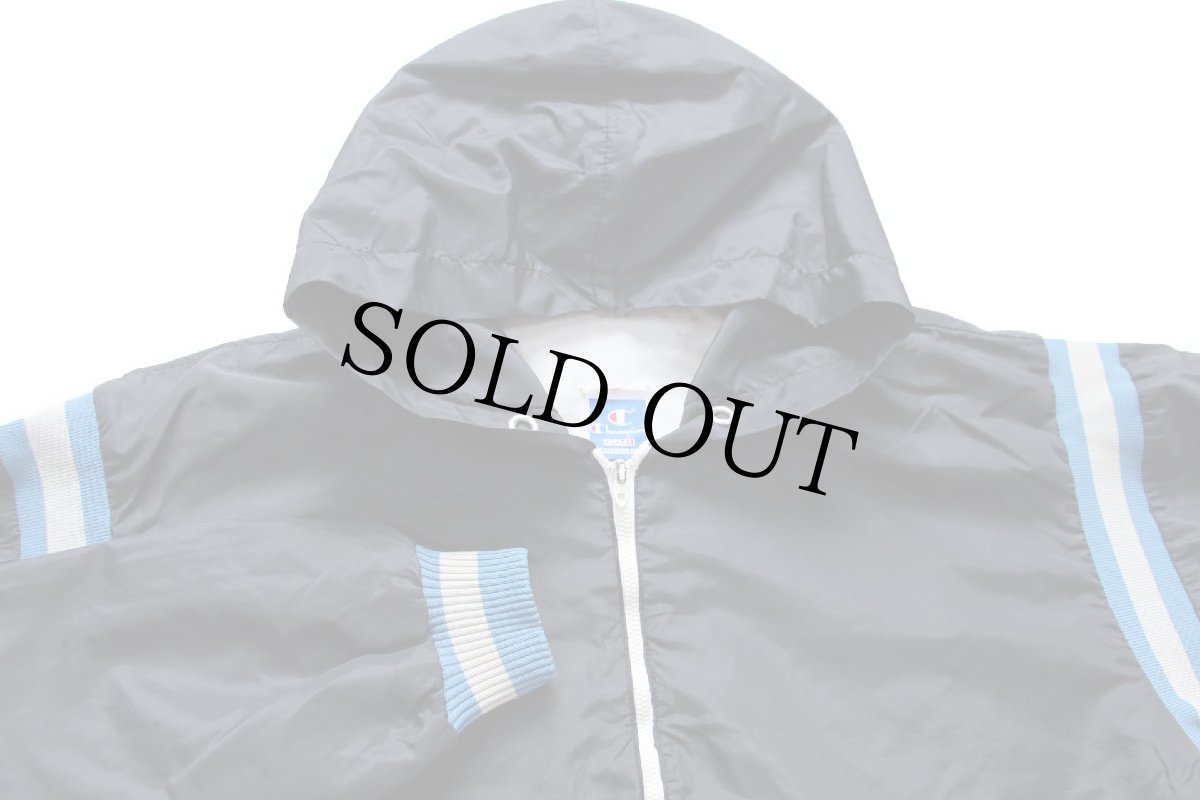 画像4: 90s USA製 Championチャンピオン LADY RAIDERS ウイングフット バックプリント ハーフジップ プルオーバー ナイロンパーカー 黒 XL (4)