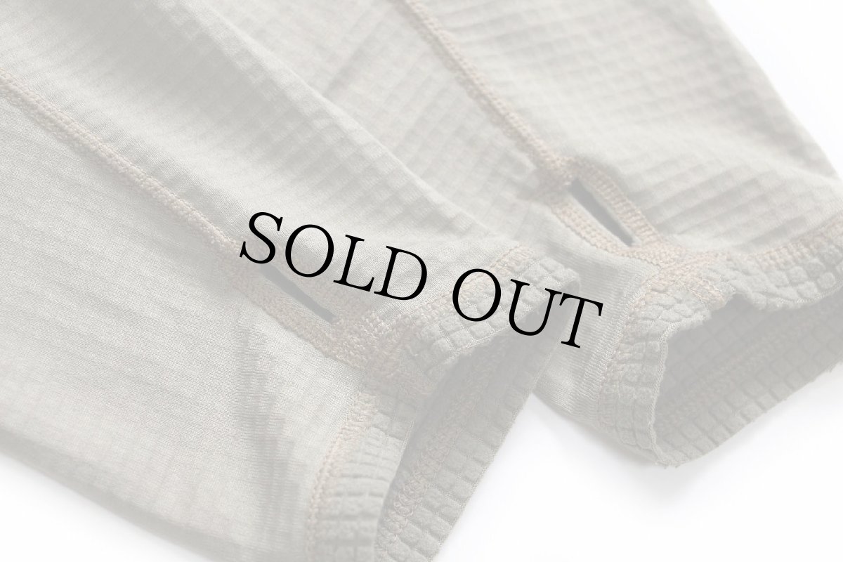 画像6: 米軍 ECWCS GEN3 LEVEL2 グリッドフリースシャツ コヨーテブラウン L-L (6)