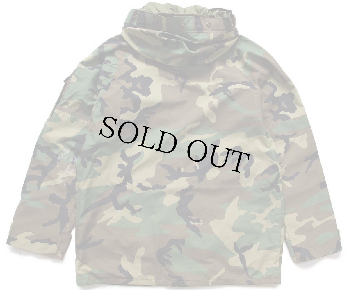 画像2: 90s 米軍 U.S.ARMY ECWCS GEN1 ペンキ飛び ウッドランドカモ GORE-TEXゴアテックスパーカー M-L (2)