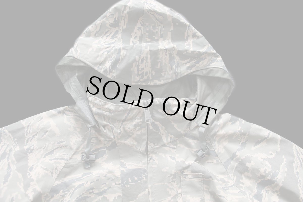 画像3: 00s USA製 米軍 USAF APECS ABU デジタル タイガーカモ GORE-TEX ゴアテックスパーカー L-L (3)