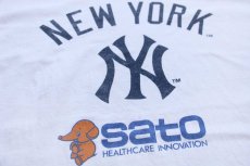 画像4: MLB New York Yankees ニューヨーク ヤンキース sato サトちゃん コットンTシャツ 白 (4)