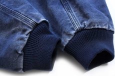 画像8: 90s USA製 carharttカーハート 刺繍入り キルティングライナー ダック地 アクティブジャケット パーカー 紺 フェード XL (8)