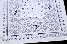 画像2: 90s USA製 CAPRICORN コットン バンダナ 白 (2)