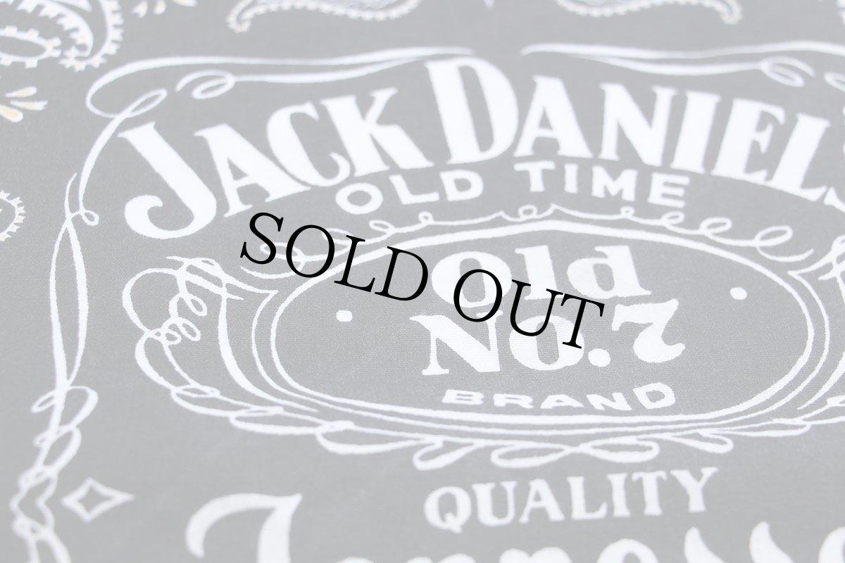 画像4: 90s USA製 JACK DANIEL'S OLD No.7 ジャックダニエル ロゴ バンダナ 黒 (4)