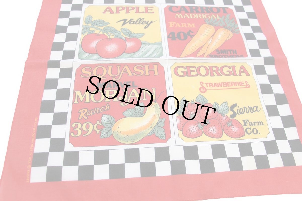 画像2: 90s USA製 APPLE CARROT SQUASH GEORGIA STRAWBERRIES チェッカー バンダナ (2)