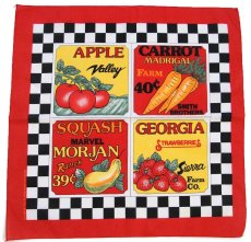 画像1: 90s USA製 APPLE CARROT SQUASH GEORGIA STRAWBERRIES チェッカー バンダナ (1)