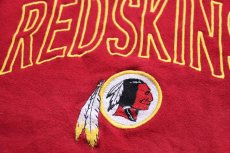 画像4: 90s USA製 RUSSELLラッセル NFL WASHINGTON REDSKINS インディアンヘッド ロゴ刺繍 前V スウェット 濃赤 L (4)