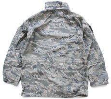 画像2: デッドストック★00s 米軍 USAF APECS ABU デジタル タイガーカモ GORE-TEX ゴアテックスパーカー S-R★06 (2)