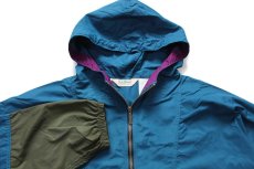 画像3: 90s USA製 L.L.Bean チロリアンテープ マルチカラー ナイロン アノラックパーカー XXL-T★特大 (3)