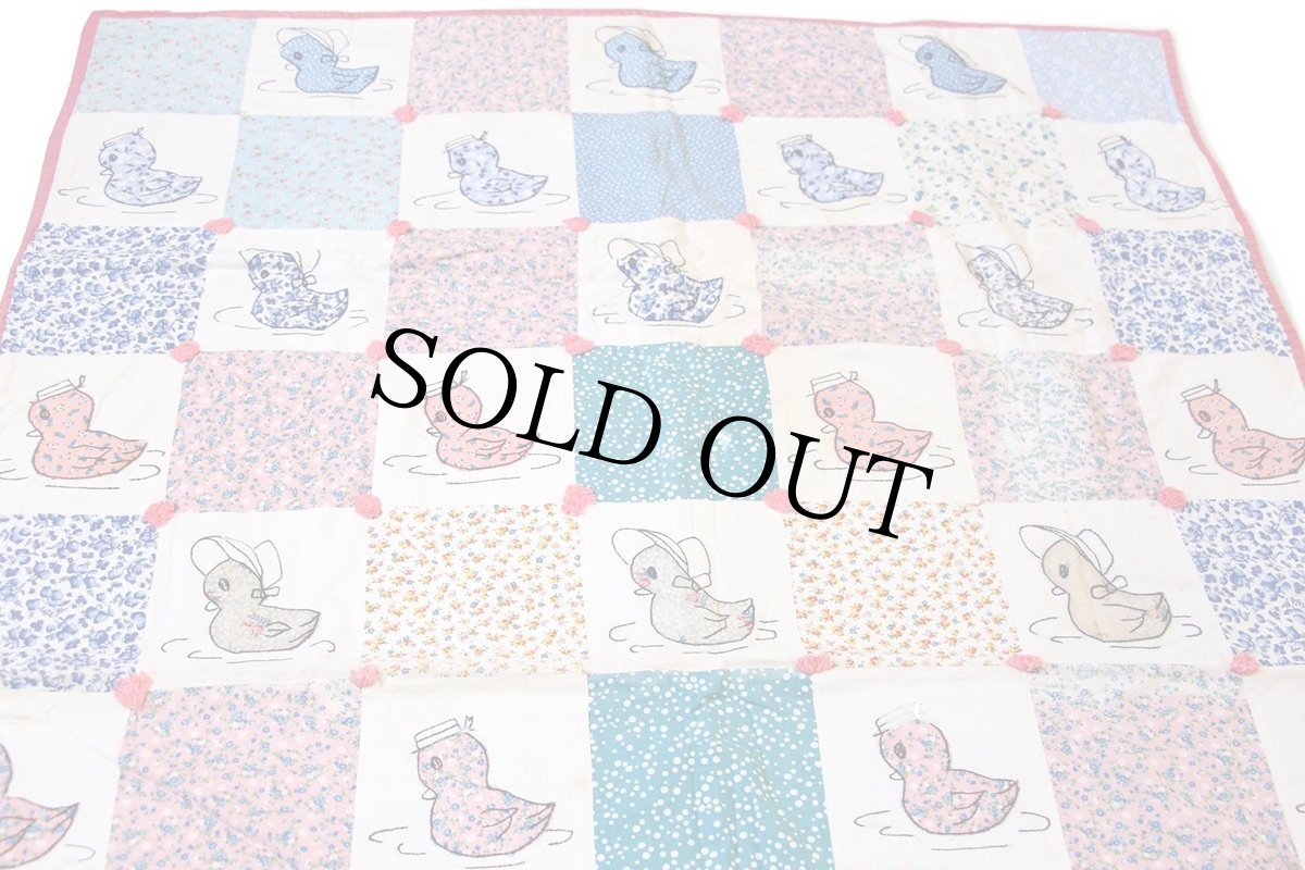 画像1: ビンテージ ハンドメイド 小花柄×小鳥×ランダムドット柄 パッチワーク キルトラグ (1)