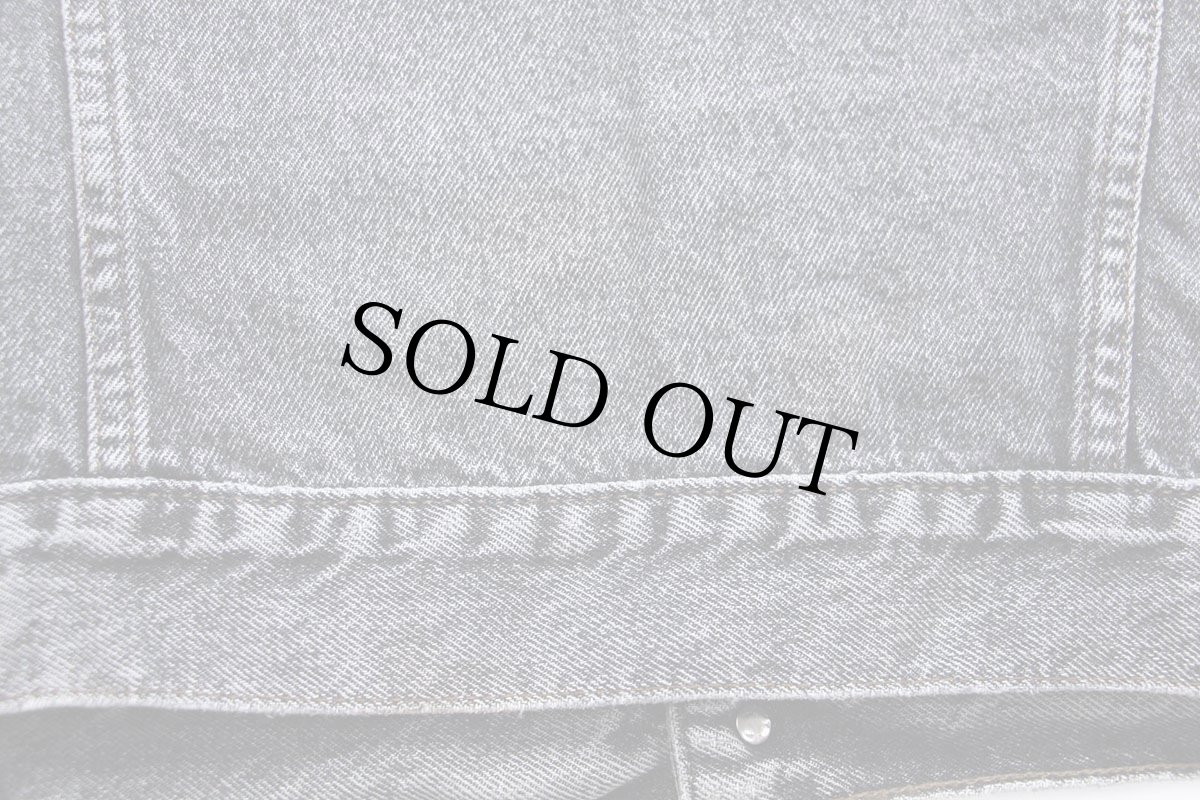 画像7: 90s Levi'sリーバイス 70503 先染め ブラック デニムジャケット 4ポケット ボロ XL★ユーロ (7)