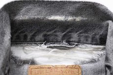 画像5: 90s Levi'sリーバイス 70503 先染め ブラック デニムジャケット 4ポケット ボロ XL★ユーロ (5)