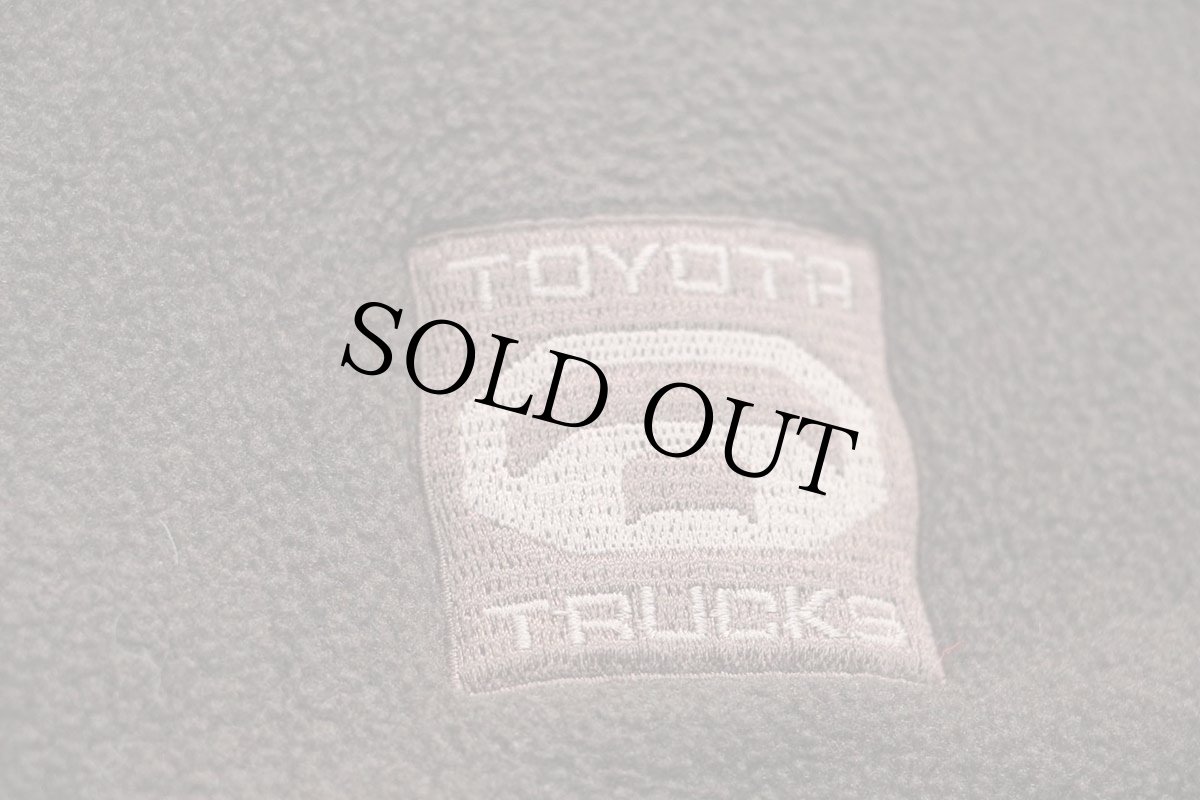画像4: 00s メキシコ製 patagoniaパタゴニア TOYOTA TRUCKS トヨタ 刺繍 シンチラ フリースベスト 焦げ茶 XL (4)