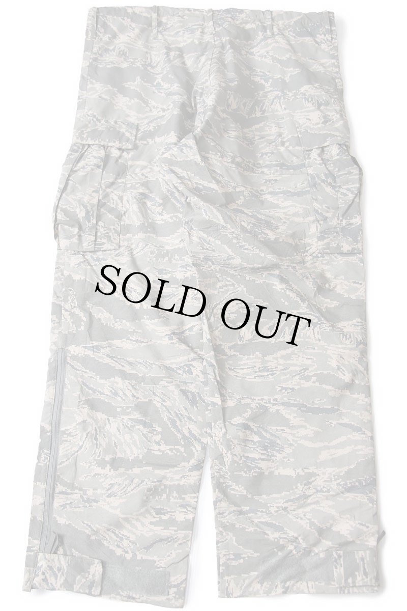 画像3: 00s 米軍 USAF APECS ABU デジタル タイガーカモ GORE-TEXゴアテックス ナイロン カーゴ オーバーパンツ L-L (3)