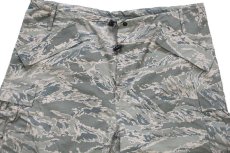 画像4: 00s 米軍 USAF APECS ABU デジタル タイガーカモ GORE-TEXゴアテックス ナイロン カーゴ オーバーパンツ L-L (4)