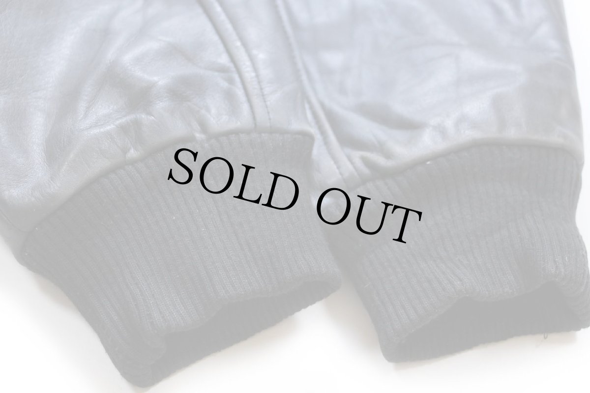 画像8: 90s カナダ製 jjm TULLAMORE ADVANTAGE 刺繍 スタンドカラー キルティングライナー メルトン ウール 袖革スタジャン 黒×紺 (8)