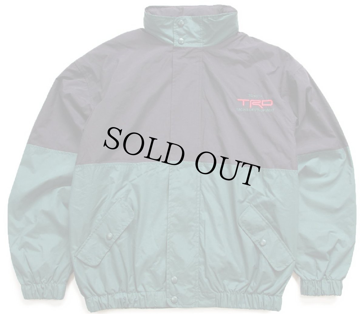 画像1: 90s TOYOTA トヨタ TRD RACING DEVELOPMENT ロゴ刺繍 ツートン ナイロンジャケット 黒×緑 L (1)