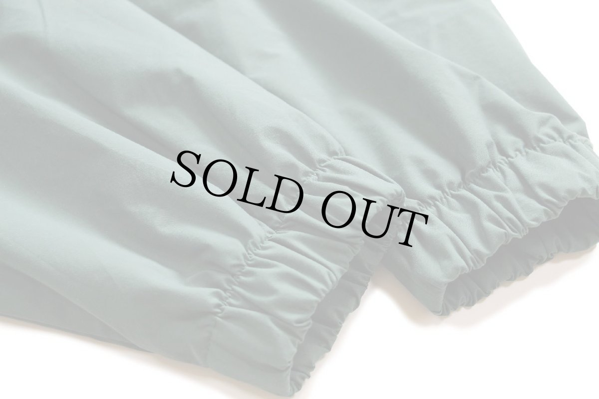 画像7: 90s TOYOTA トヨタ TRD RACING DEVELOPMENT ロゴ刺繍 ツートン ナイロンジャケット 黒×緑 L (7)