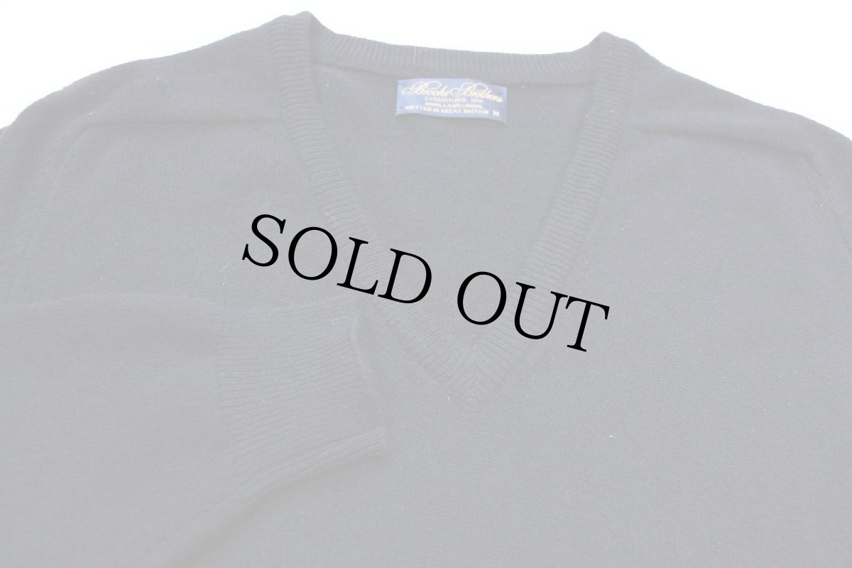 画像3: 90s 英国製 BROOKS BROTHERSブルックスブラザーズ 無地 Vネック サドルショルダー ラムウールニット セーター 黒 M (3)