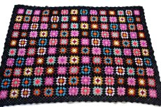 画像2: スクエア モチーフ ニット グラニー ブランケット 黒★G カギ編み (2)