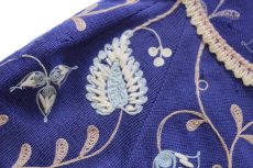 画像6: 60s オーストリア製 Merino ペイズリー フラワー ステッチ&チェーン刺繍 ノーカラー ウールニット カーディガン 青紫 36 (6)