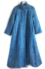 画像2: アイルランド製 Donegal Design スタンドカラー ハンドニット モヘヤ×ウール パイル ロング コート ブルー ミックス (2)