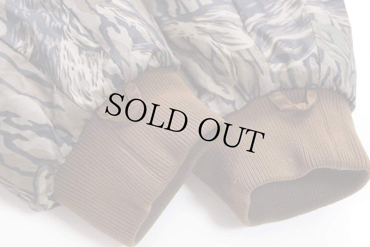 画像4: 90s Columbiaコロンビア MOSSY OAK リアルツリーカモ リバーシブル 中綿入り ナイロン ハンティングジャケット (4)