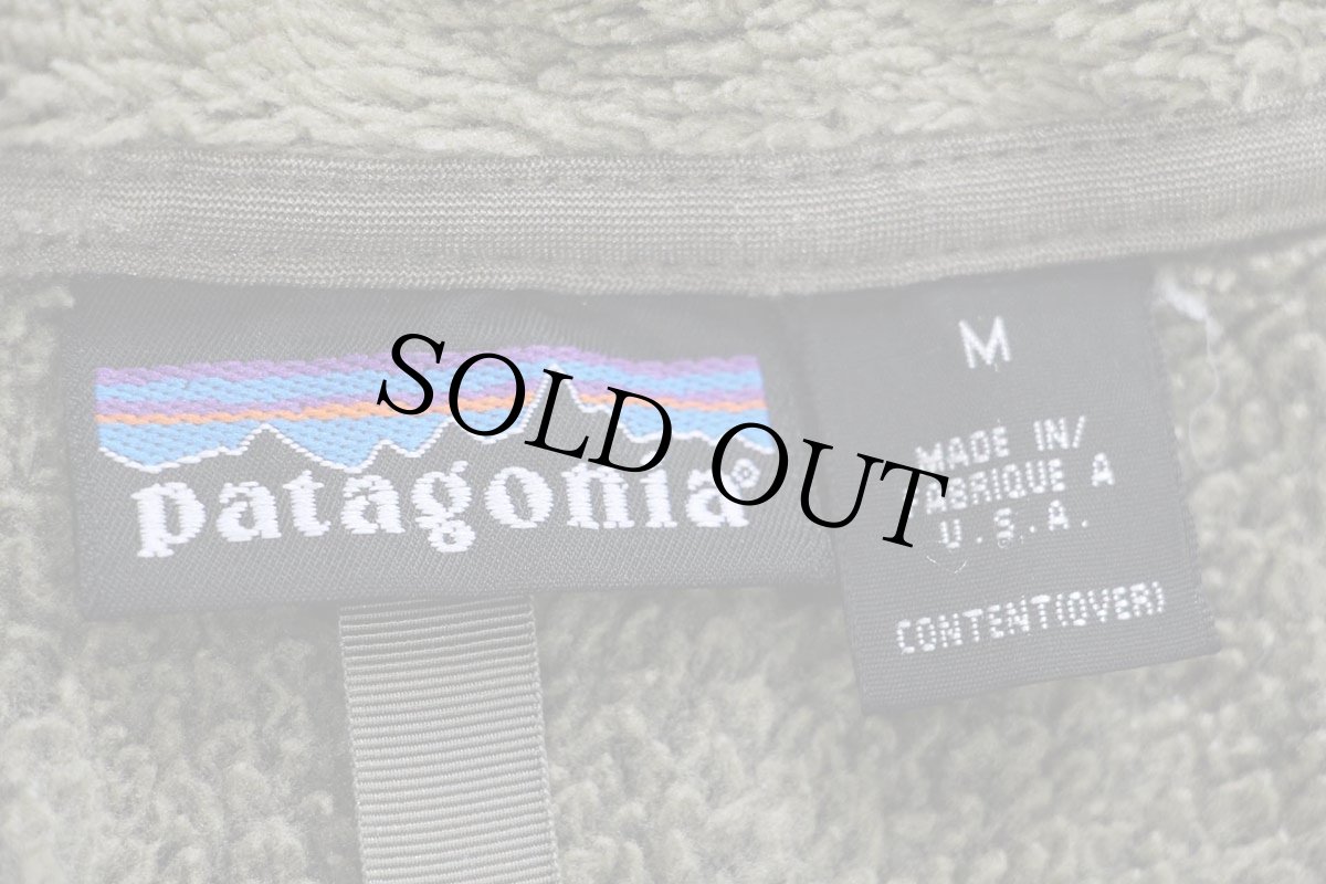 画像4: 訳あり★00s USA製 patagoniaパタゴニア R2 POLARTEC フリースジャケット フィールドグリーン M★刺繍ロゴ (4)