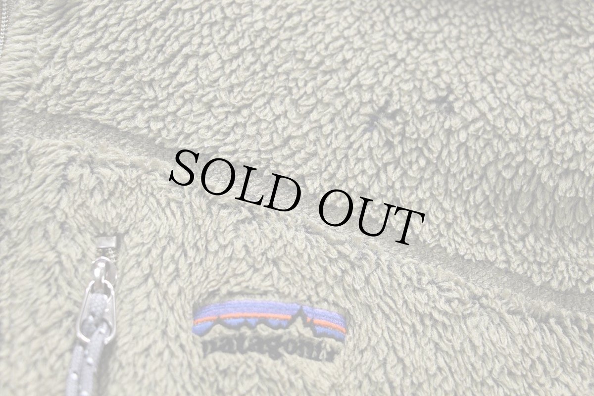 画像8: 訳あり★00s USA製 patagoniaパタゴニア R2 POLARTEC フリースジャケット フィールドグリーン M★刺繍ロゴ (8)