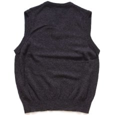 画像2: 90s スコットランド製 L.L.Bean 無地 Vネック ラムウールニット ベスト セーター チャコールグレー L (2)
