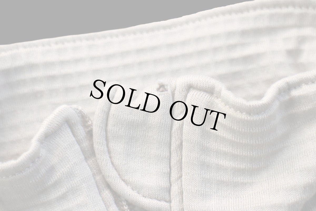 画像7: 米軍 ECWCS GEN3 LEVEL2 グリッドフリースシャツ サンドベージュ M-R (7)