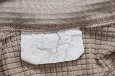 画像4: 米軍 ECWCS GEN3 LEVEL2 グリッドフリースシャツ サンドベージュ M-R (4)