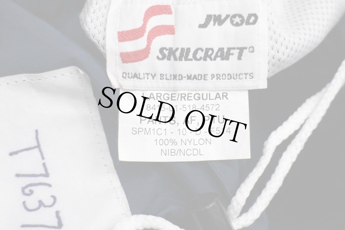 画像6: 10 米軍 U.S.AIR FORCE PTU トレーニング ナイロンパンツ 紺 L/R★79 IPFU PFU (6)