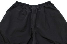 画像5: 11 米軍 U.S.ARMY ロゴ刺繍 APFU トレーニング ナイロンパンツ 黒 M/S★138 IPFU (5)