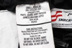 画像6: 11 米軍 U.S.ARMY ロゴ刺繍 APFU トレーニング ナイロンパンツ 黒 S/R★150 IPFU (6)