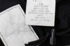 画像6: 15 米軍 U.S.ARMY ロゴ刺繍 APFU トレーニング ナイロンパンツ 黒 L/R★146 IPFU (6)