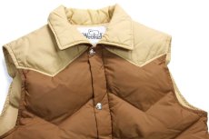 画像3: 70s USA製 Woolrichウールリッチ ツートン ヨーク切り替え ナイロン ダウンベスト 茶×ベージュ M (3)
