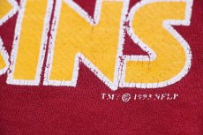 画像4: 90s USA製 RUSSELLラッセル NFL WASHINGTON REDSKINS インディアンヘッド ひび割れプリント 前V スウェット バーガンディ M (4)