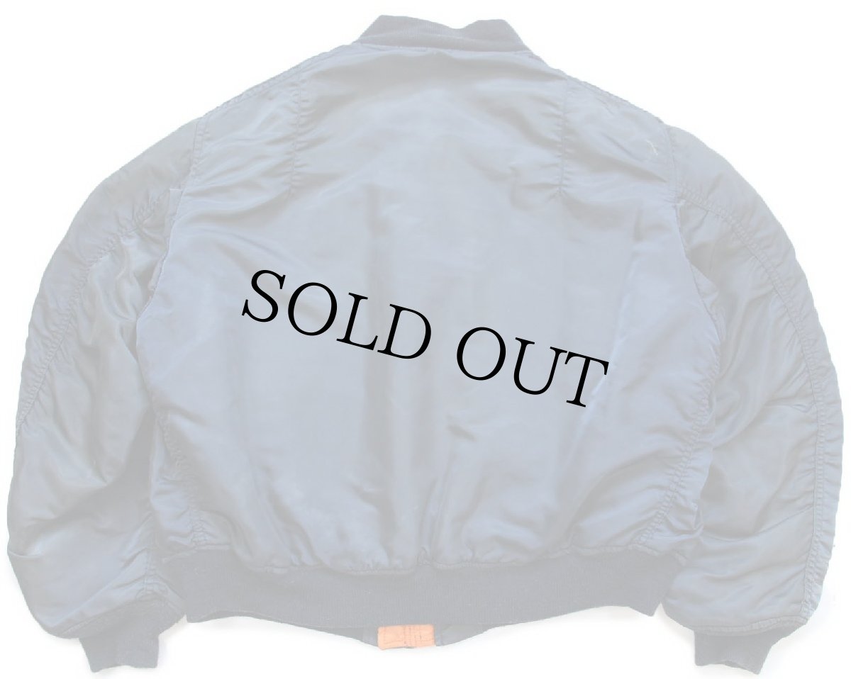 画像2: 80s USA製 ALPHAアルファ MA-1 フライトジャケット 紺 フェード XL (2)