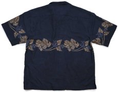 画像2: Hilo Hattie フラワー リーフ柄 オープンカラー シルク アロハシャツ 黒 L (2)
