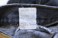 画像7: 90s USA製 Levi'sリーバイス 501 先染め ブラック デニムパンツ W31 L36 (7)