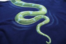 画像4: オーストラリア製 MELBOURNE ZOO スネーク アート 両面プリント コットンTシャツ 紺 XXL★特大 (4)