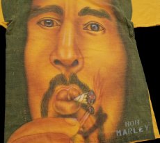 画像3: 90s BOB MARLEY ボブマーリー アート オールオーバープリント コットンTシャツ 濃黄 L (3)