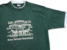 画像1: 90s Levi'sリーバイス ツーホース ロゴ レイヤードネック&スリーブ コットンTシャツ 緑×杢ライトグレー フェード M (1)