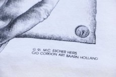 画像4: 90s USA製 ANDAZIA M.C.Escher エッシャー 騙し絵 アート マルチプリント コットンTシャツ 白 L (4)
