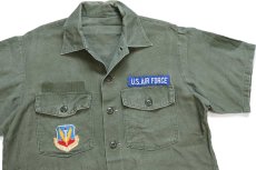 画像3: 60s 米軍 U.S.AIR FORCE パッチ付き 半袖 コットンサテン ユーティリティシャツ カスタム オリーブグリーン (3)