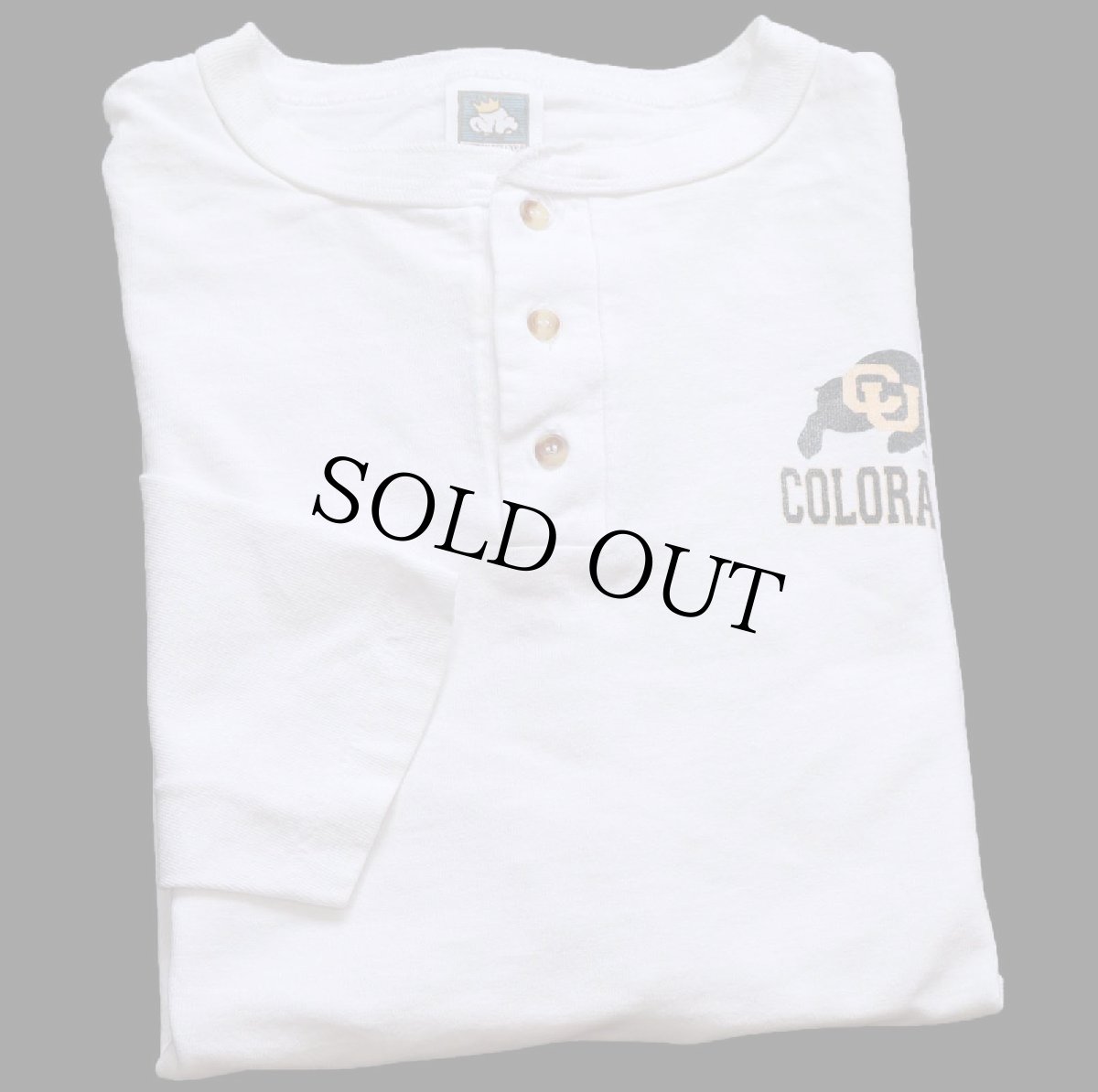 画像1: 90s USA製 COLORADO BUFFALOES ロゴ ヘンリーネック コットン 長袖Tシャツ 白 XL (1)