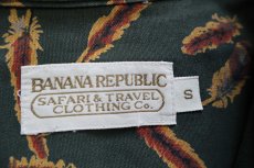 画像4: 80s BANANA REPUBLICバナナリパブリック フェザー 総柄 コットンシャツ 深緑 S (4)