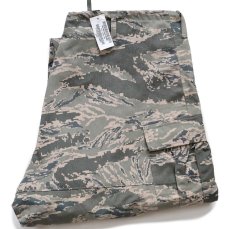 画像1: デッドストック★00s 米軍 USAF APECS ABU デジタル タイガーカモ GORE-TEXゴアテックス ナイロン カーゴ オーバーパンツ XL-L (1)