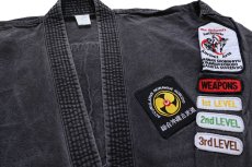 画像3: USA製 AUTHENTIC ANCIENT ARTS 総合沖縄古武道 パッチ付き 道着 黒 フェード L (3)